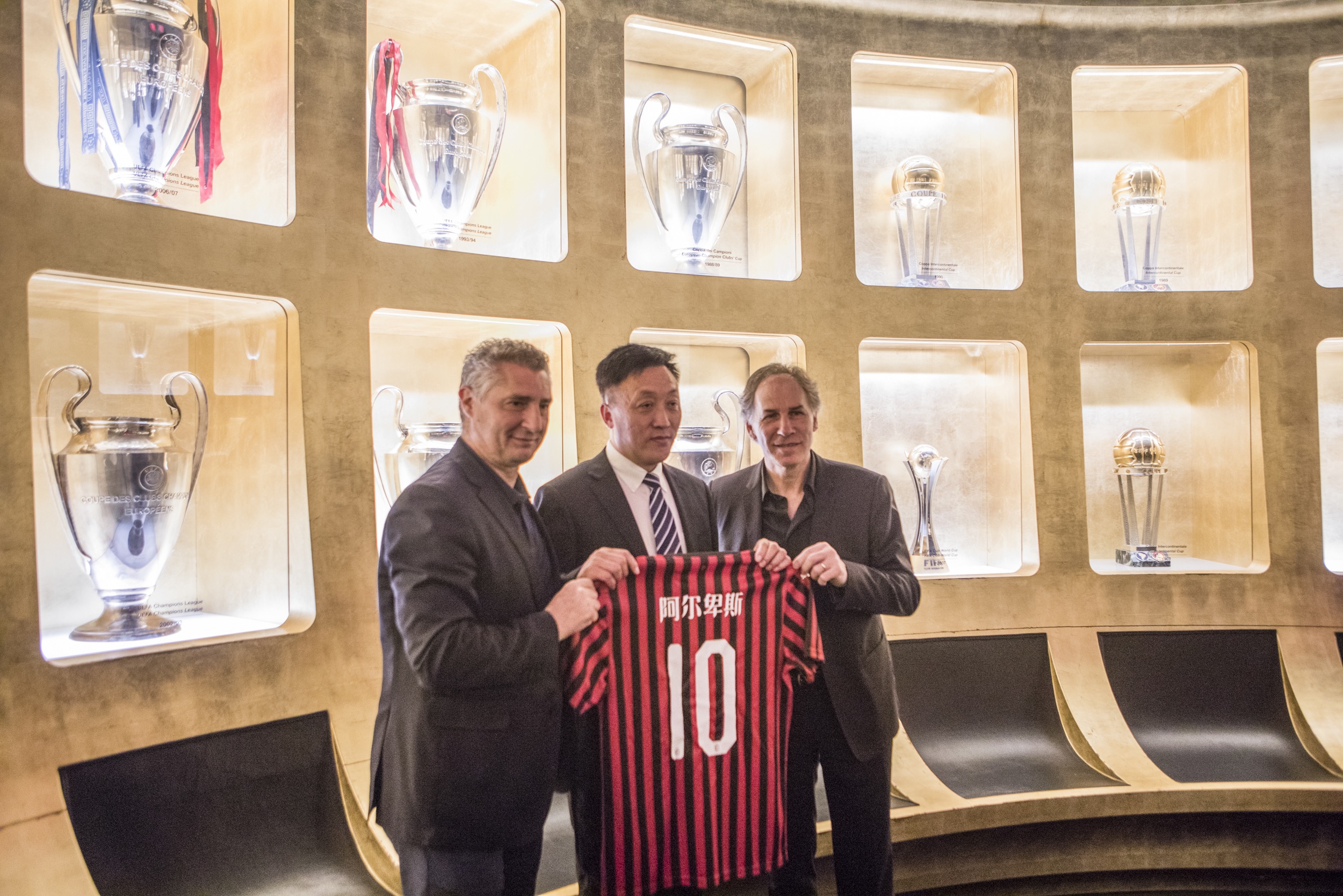 太形象了…每位球员被展现的淋漓尽致!