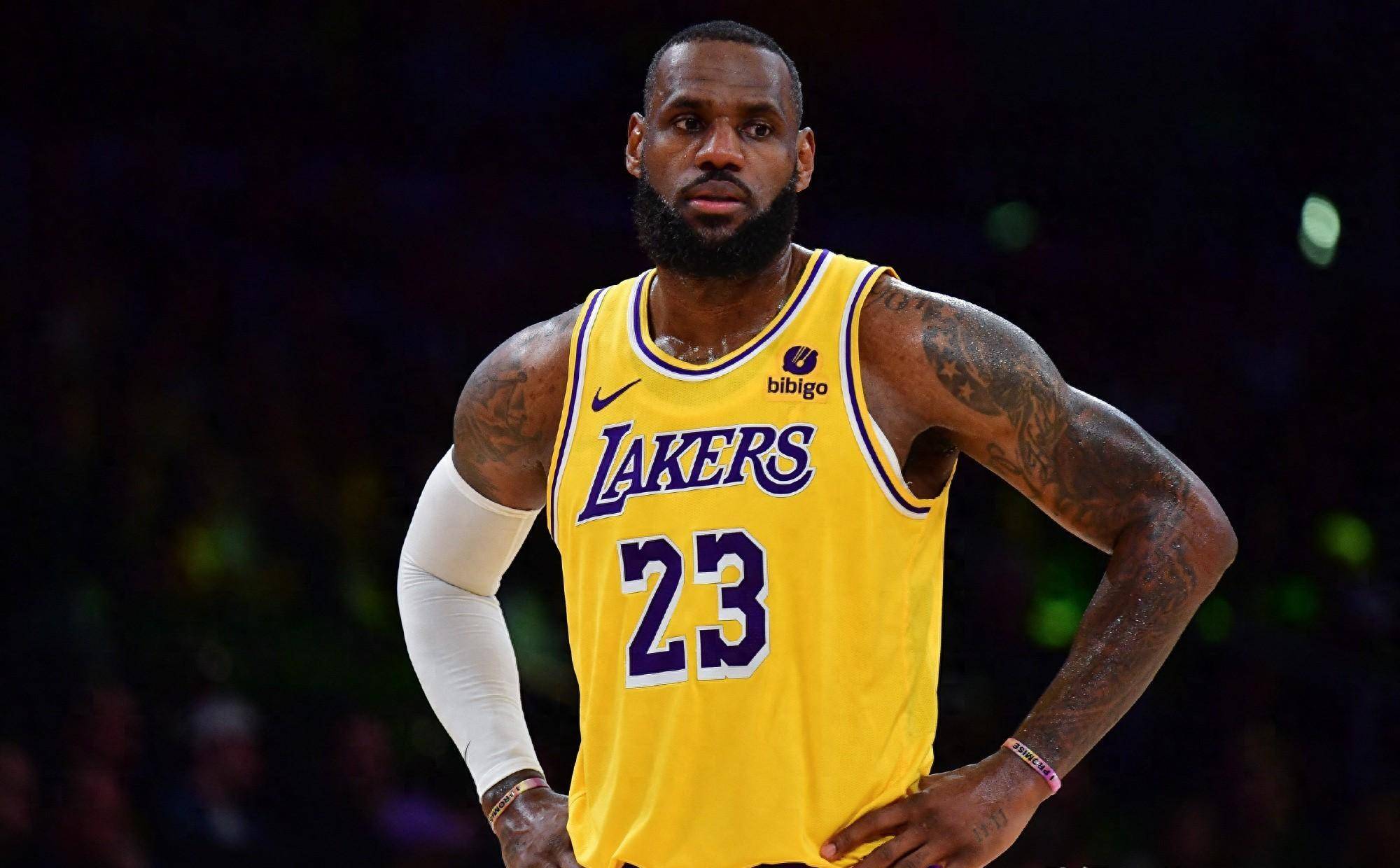 2009 季后赛：阿莱克斯·罗德里奎兹打破季后赛疲软魔咒，多次击出追平与再见本垒打