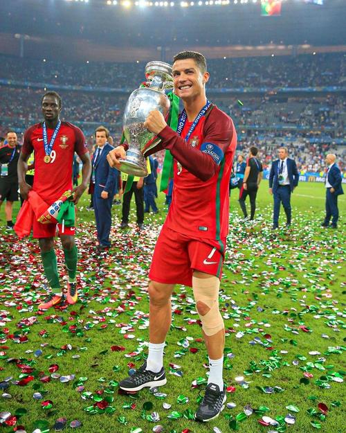 迈阿密网球大师赛｜女单好手纷纷开门红 上届亚军莱巴金娜独憔悴