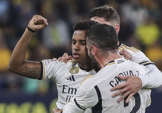 仙妖齐爆发！《刀剑英雄》新矿区“决战狂沙“今日公测