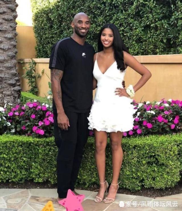 记者：范尼斯特鲁伊可能重返荷甲并接手特温特