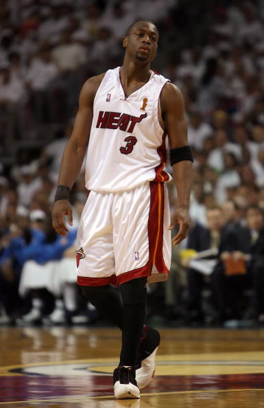 希勒盛赞凯恩，可成为利物浦锋线救星，堪称纪录