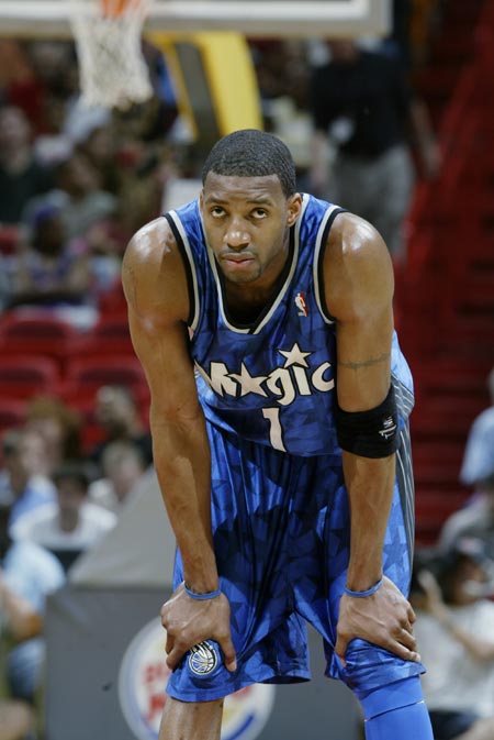 利物浦2-0纽卡，24轮不败13分领跑联赛 英超3-8名只差6分，将为欧冠名额缠斗