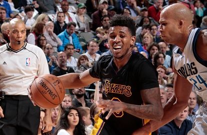 斯凯利晒穿齐达内、博格巴尤文球衣照，尤文球迷留言“快来”